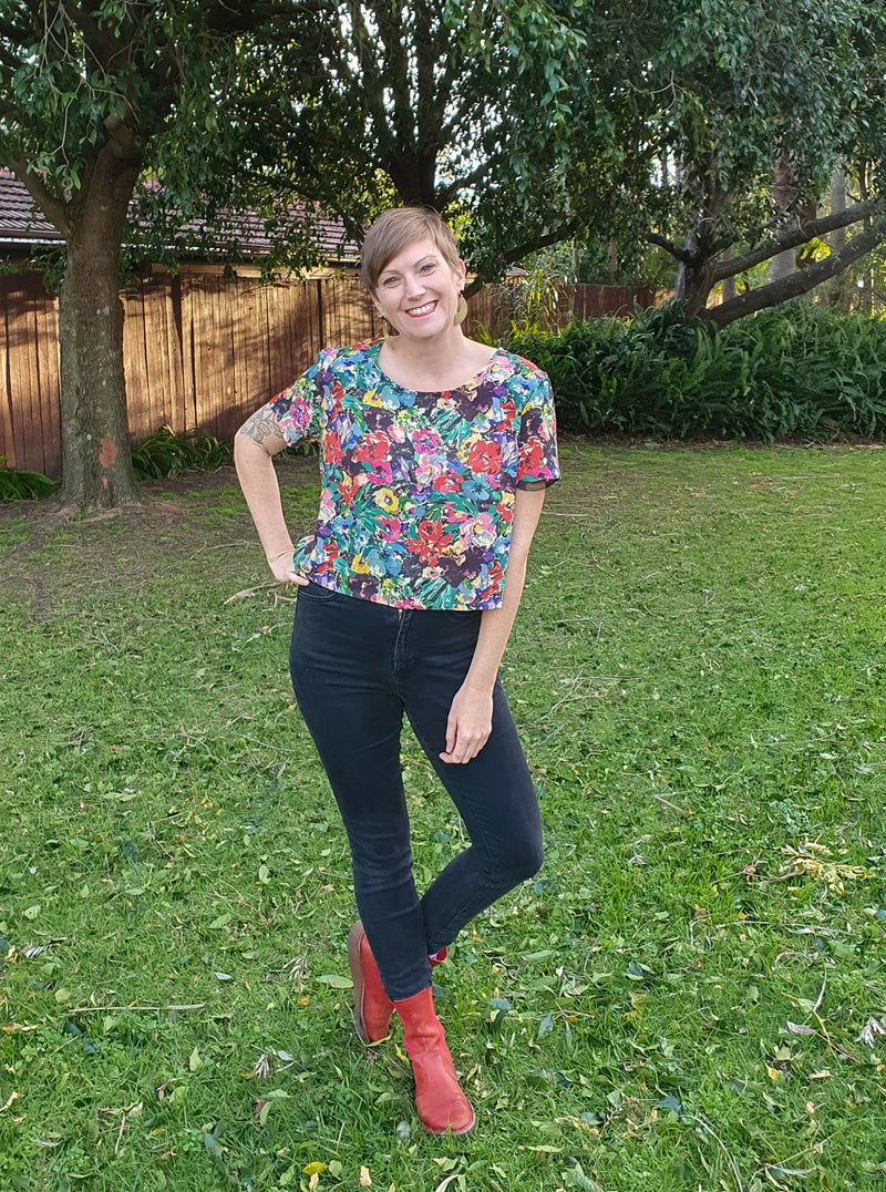 Painterly Floral Daisy top