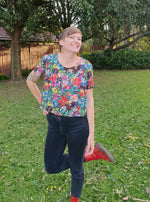 Painterly Floral Daisy top