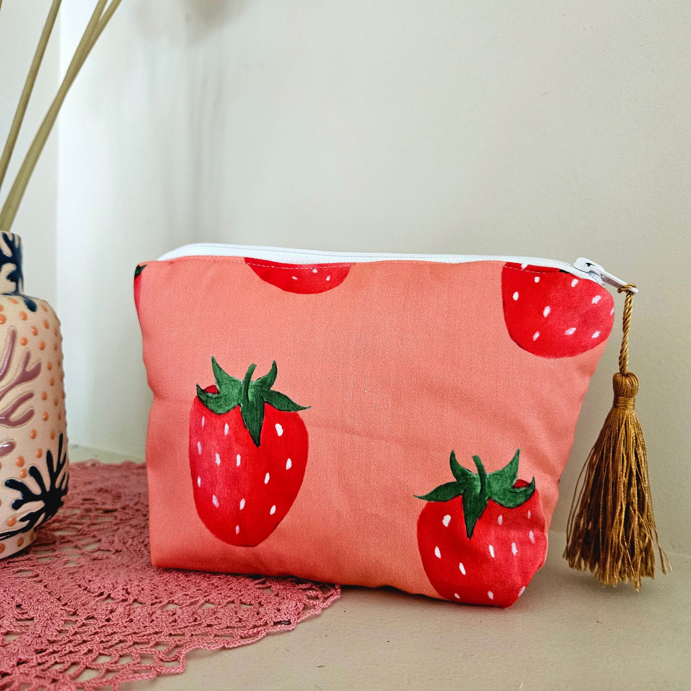 Strawberry Patch make-up zip pouch