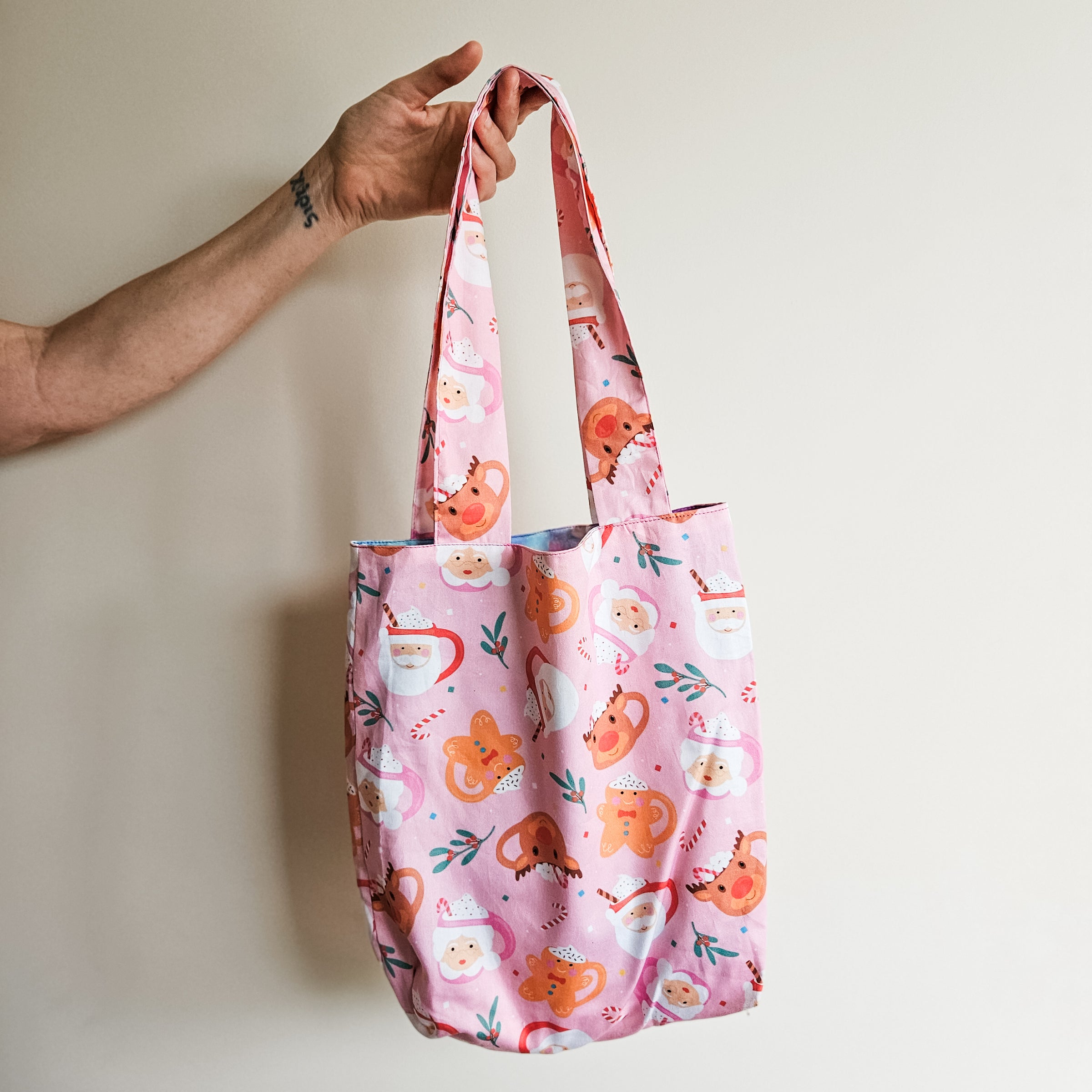 Medium Christmas cheers print tote bag