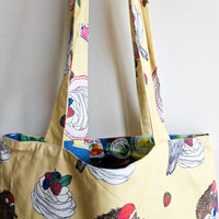 Christmas Pavlova print tote bag