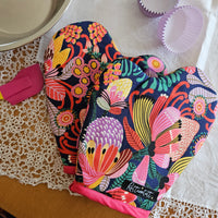 Colourful Protea oven mitts- set