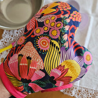 Colourful Protea oven mitts- set