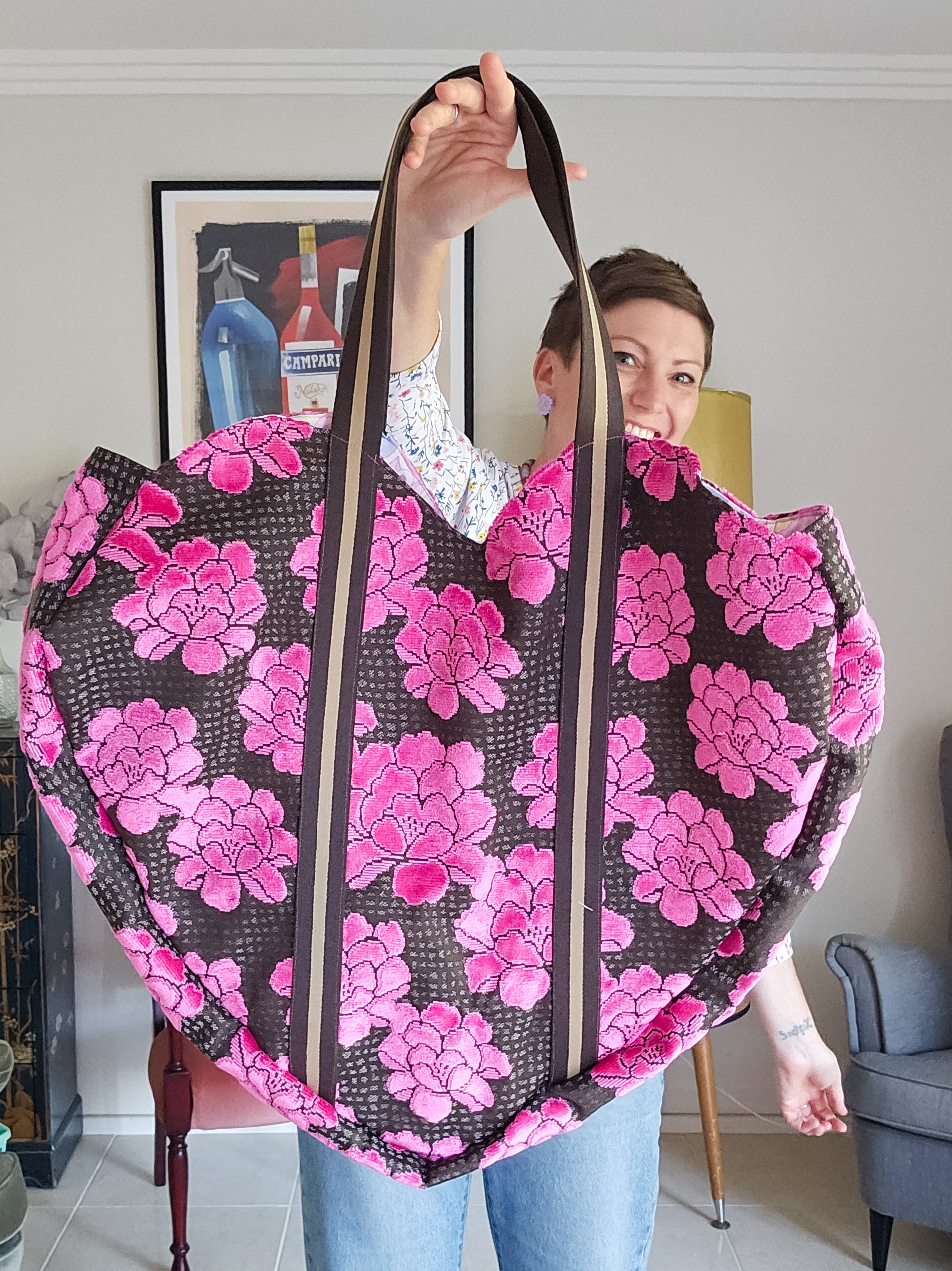 Giant heart tote bag