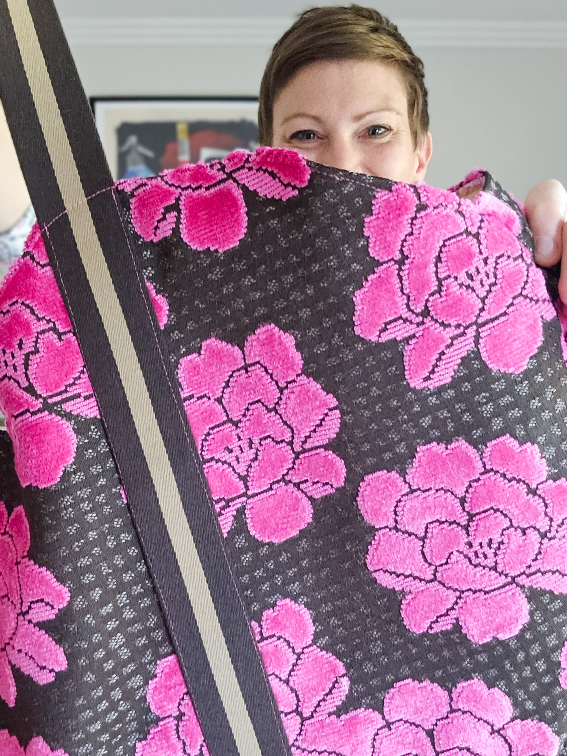 Giant heart tote bag