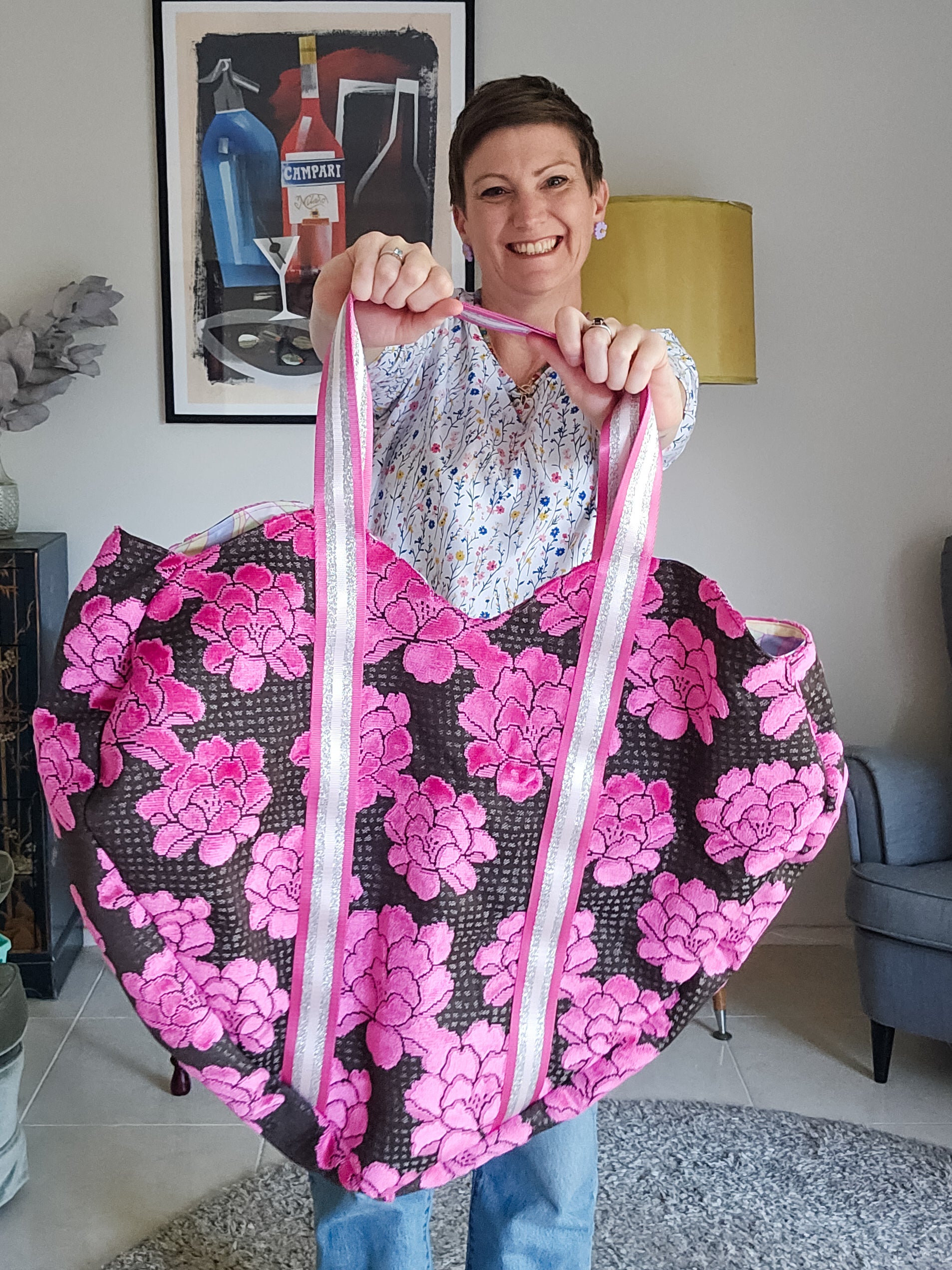Giant heart tote bag