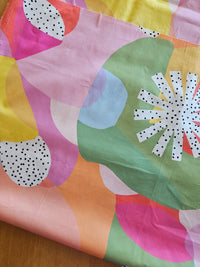 Colourful shapes top
