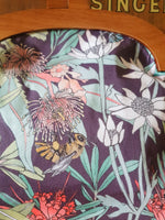 Bee Amazing wooden handle Clutch